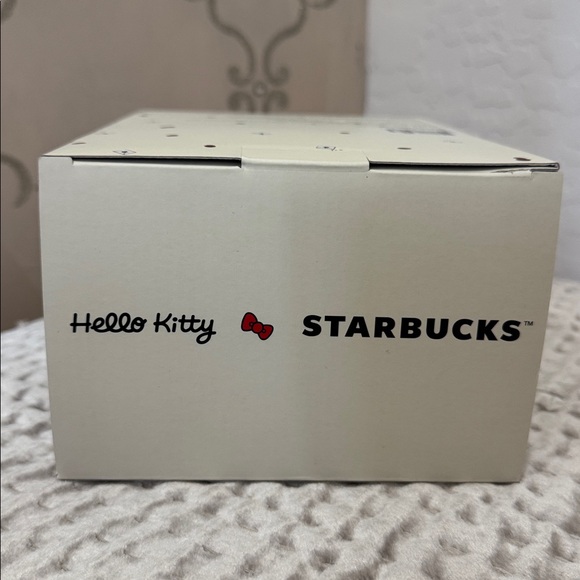 Starbucks Hello Kitty Push - Picture 6 of 7